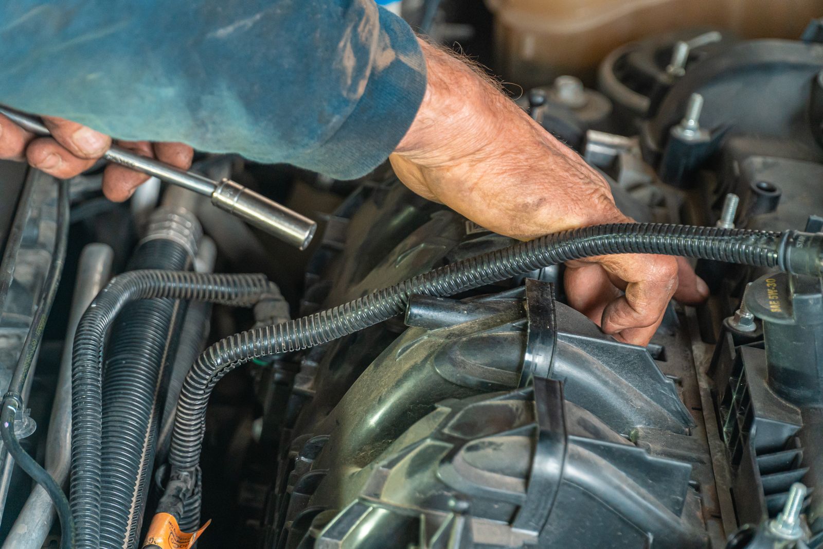 Mobile mechanics illustrative photography
